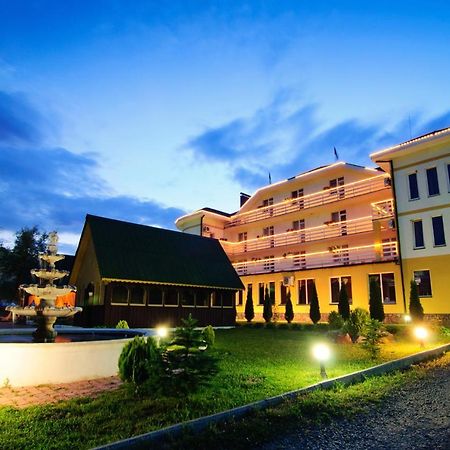 Hotel Continent Polyána Kültér fotó