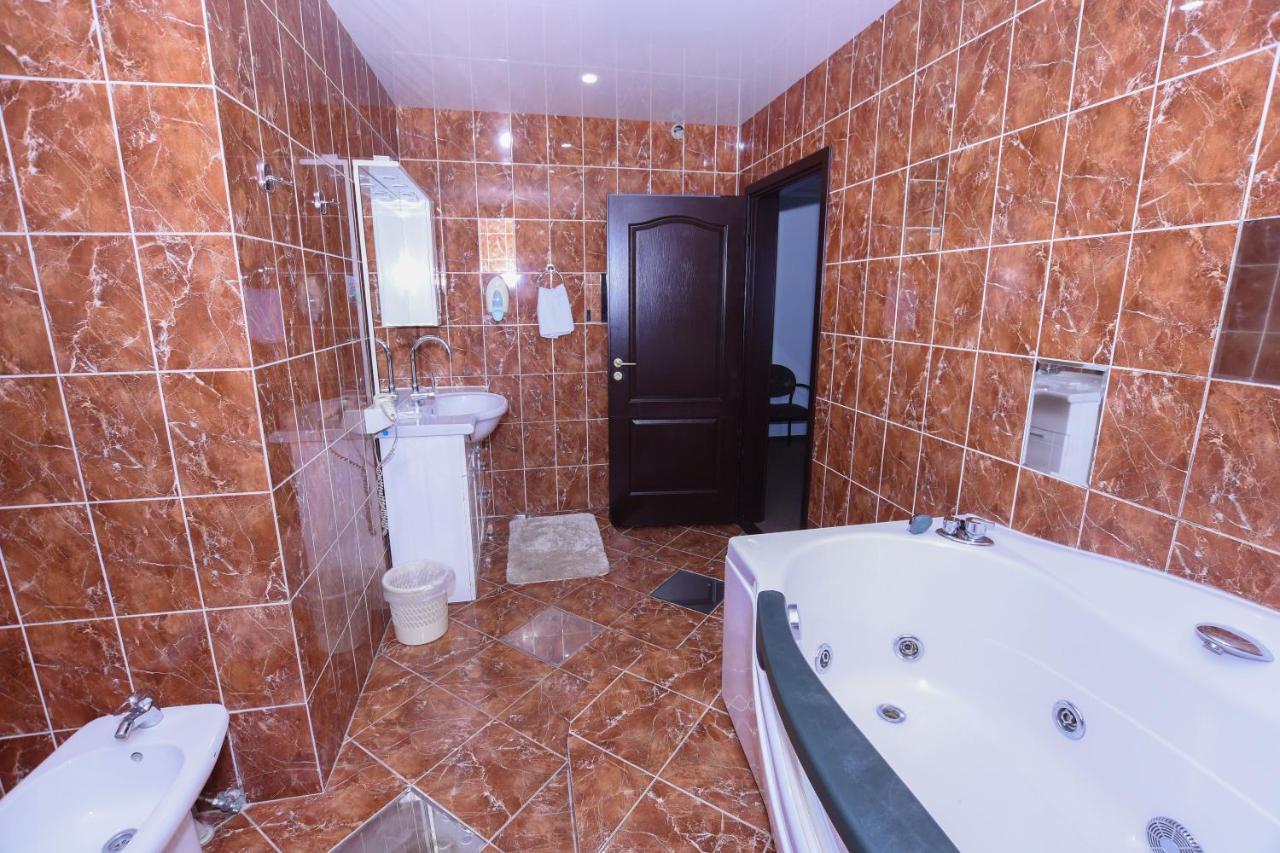 Hotel Continent Polyána Kültér fotó