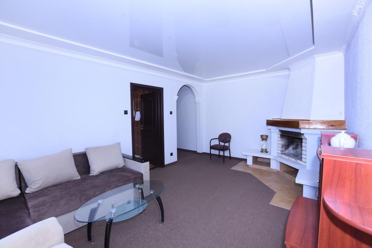 Hotel Continent Polyána Kültér fotó